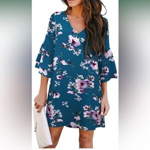 Dress flare sleeves